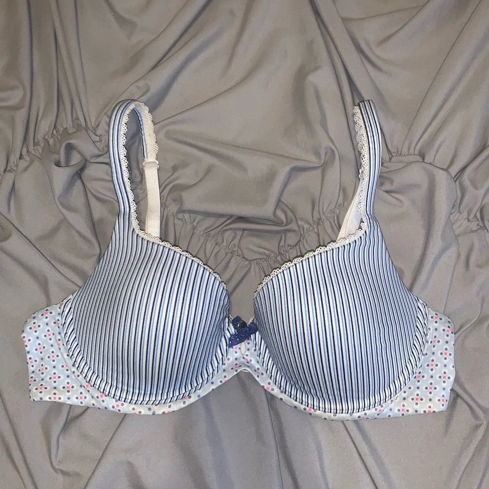 Victoria’s Secret Body by Victoria demi bra